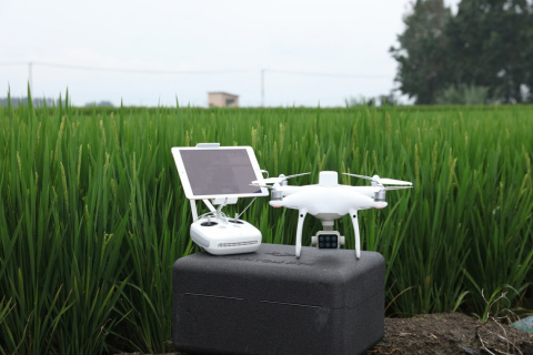 DJI Phantom 4 Multispectral DJI Phantom 4 Multispectral